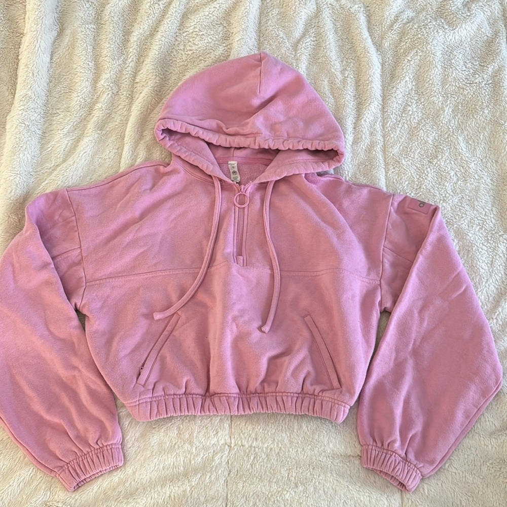 Alo pink cropped quarter zip hoodie.